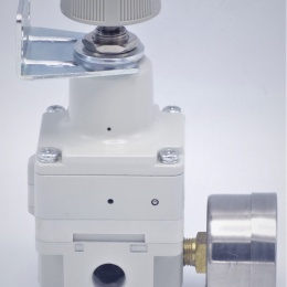 Reducing valve with fine regulation G 1/4", range 0.1-4 bar