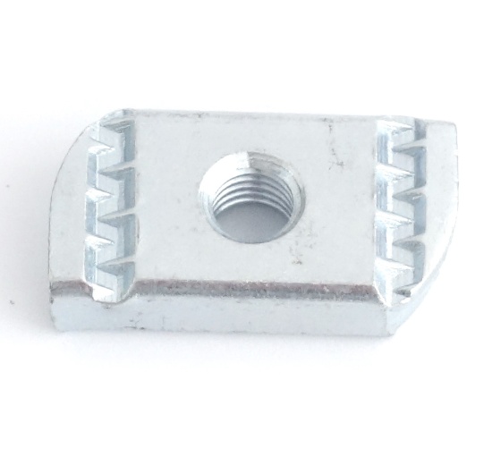Sliding nut M8 galvanized without spring