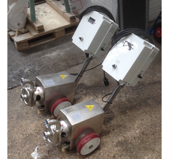 Portable centrifugal pumps with opened impeller