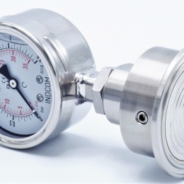 celonerezový tlakoměr s oddělovací membránou, číselník 63 mm, clamp, límeček 64 mm, 0-2.5 bar