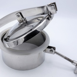 Non- Pressurized manhole, welded, stainless steel