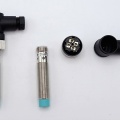 Inductive sensors - 90 ° angled connector