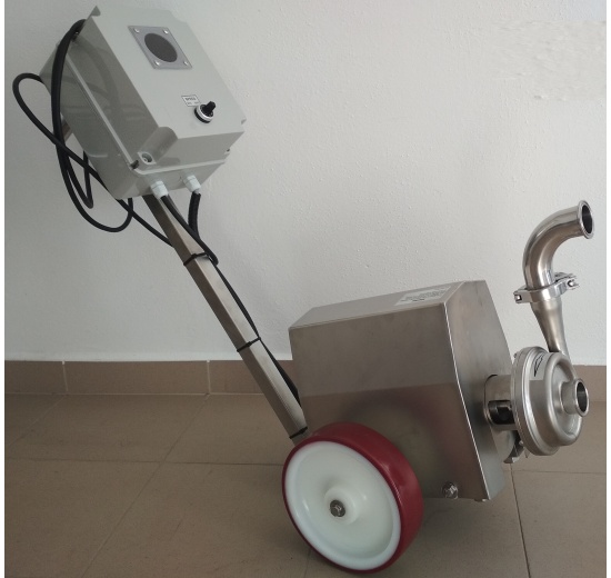 Portable centrifugal pumps with opened impeller