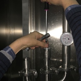 Bunging apparatur for brewing