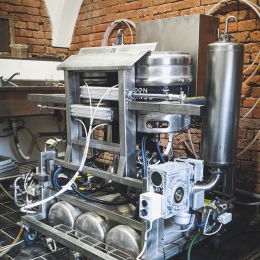 KEG washing and filling machine