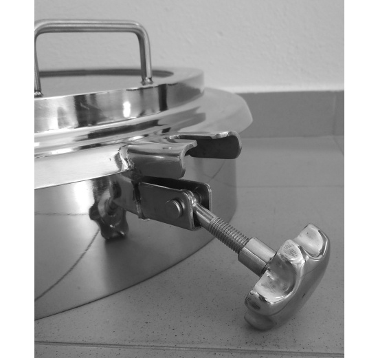 Non-pressure manhole with sight glass DN500