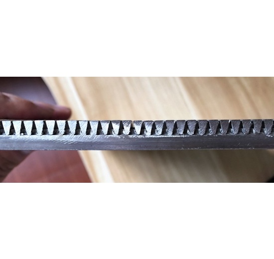 Stainless steel slotted sieve plate in detail