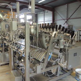 Automatic filling line for beverage production