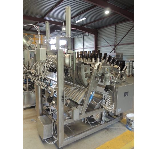 Automatic filling line for beverage production