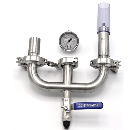 Bunging apparatus for beer tank