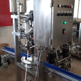 Capping machine CM 800 - 800 bottles/hour