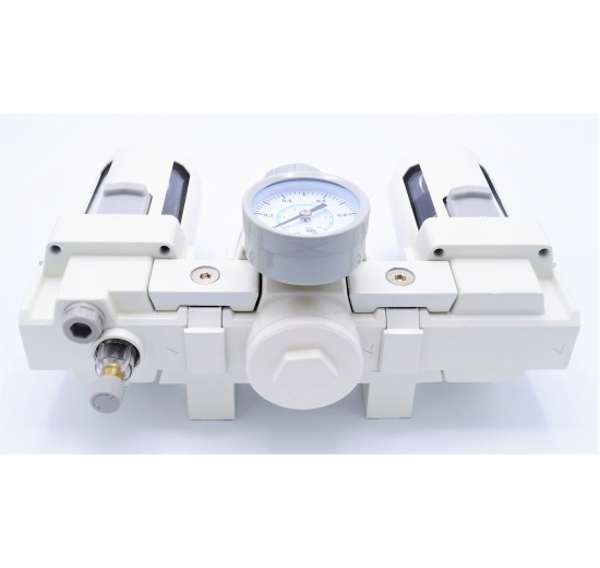 Combined units for compressed air treatment