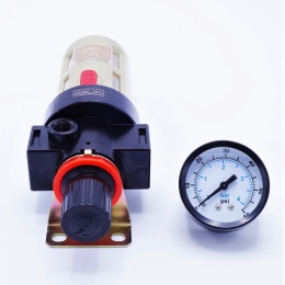 Filter with pressure reducing valve and a protective basket, G 1/2", up to 4 bar