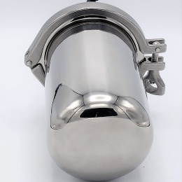 air filter for pre-treatment of the air intended to saturate the cooled wort