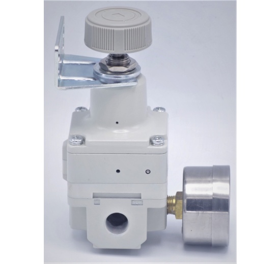 Reducing valve with fine regulation G 1/4", range 0.1-10 bar