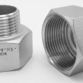 Threaded reducer M/F / with hexagon / type 324 female/male, 5/4"x1"