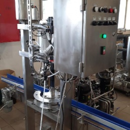 Capping machine CM 800 - 800 bottles/hour
