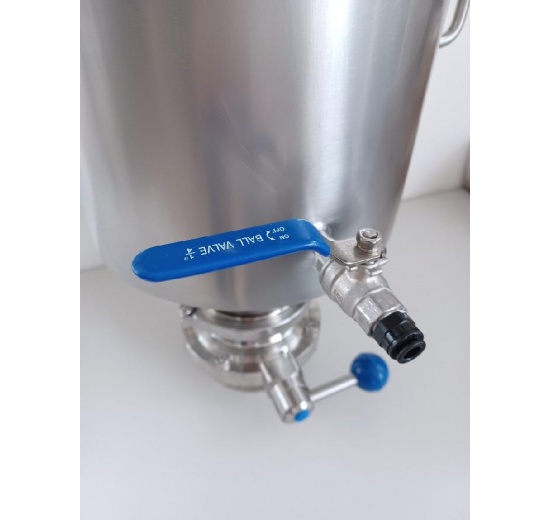 Cold hopping with HopsDrop by INDCOM - for dosing granulated hops