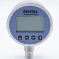 Digital pressure gauge with bottom (radial) connection, dial 100mm | -1/ 25 bar (1/2")