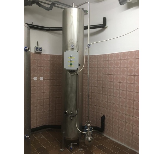 Equipment for Carbonating Beverages