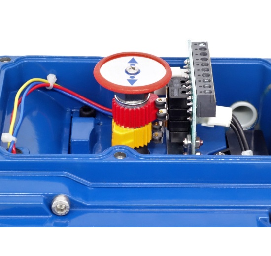 detail of a single-turn electric actuator with mechanical control