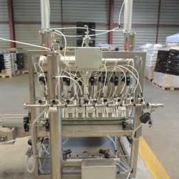 Automatic Filling, Capping, and Labeling Machine for beverage production