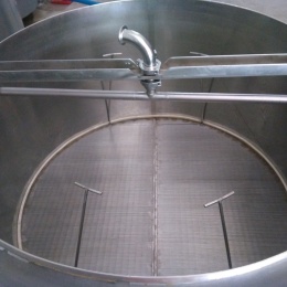 False Slotted Bottom For Lauter Tank
