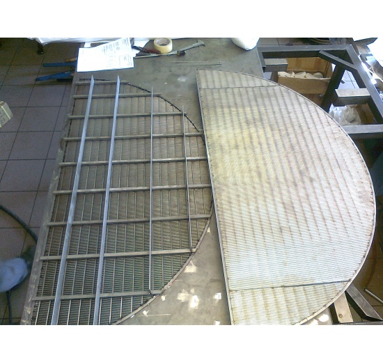 False Slotted Bottom For Lauter Tank