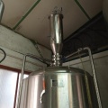 hopsdrop installed on the top of tank