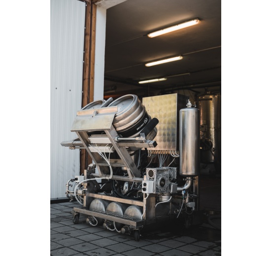 KEG filling and washing machine for cider, beer, lemonade, and other beverages