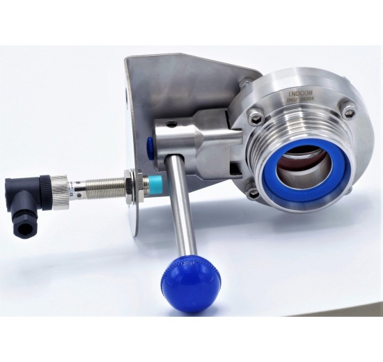 nerezová přímá klapka s držákem indukčního snímače