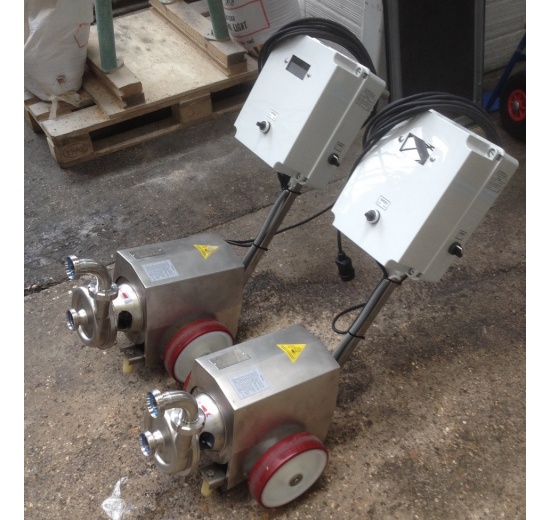 Portable centrifugal pumps with opened impeller