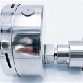 Pressure gauge with a separating membrane as specified by the customer