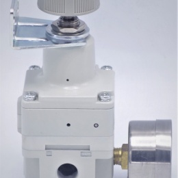 Reducing valve with fine regulation G 1/4", range 0.1-10 bar