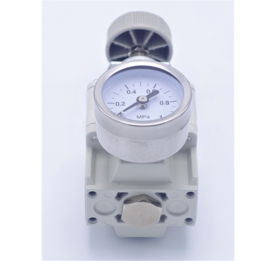 Reducing valve with fine regulation G 1/4", range 0.1-10 bar