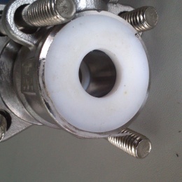 Stainless ball valve with full bore, three- pieced, threaded