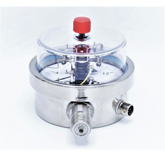 Stainless steel pressure gauge with electrical contacts