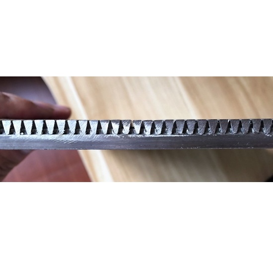 Stainless steel slotted sieve plate in detail