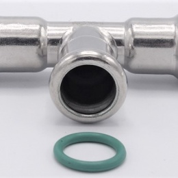 T-kus, lisovací, nerezový, F/F/F 15 mm